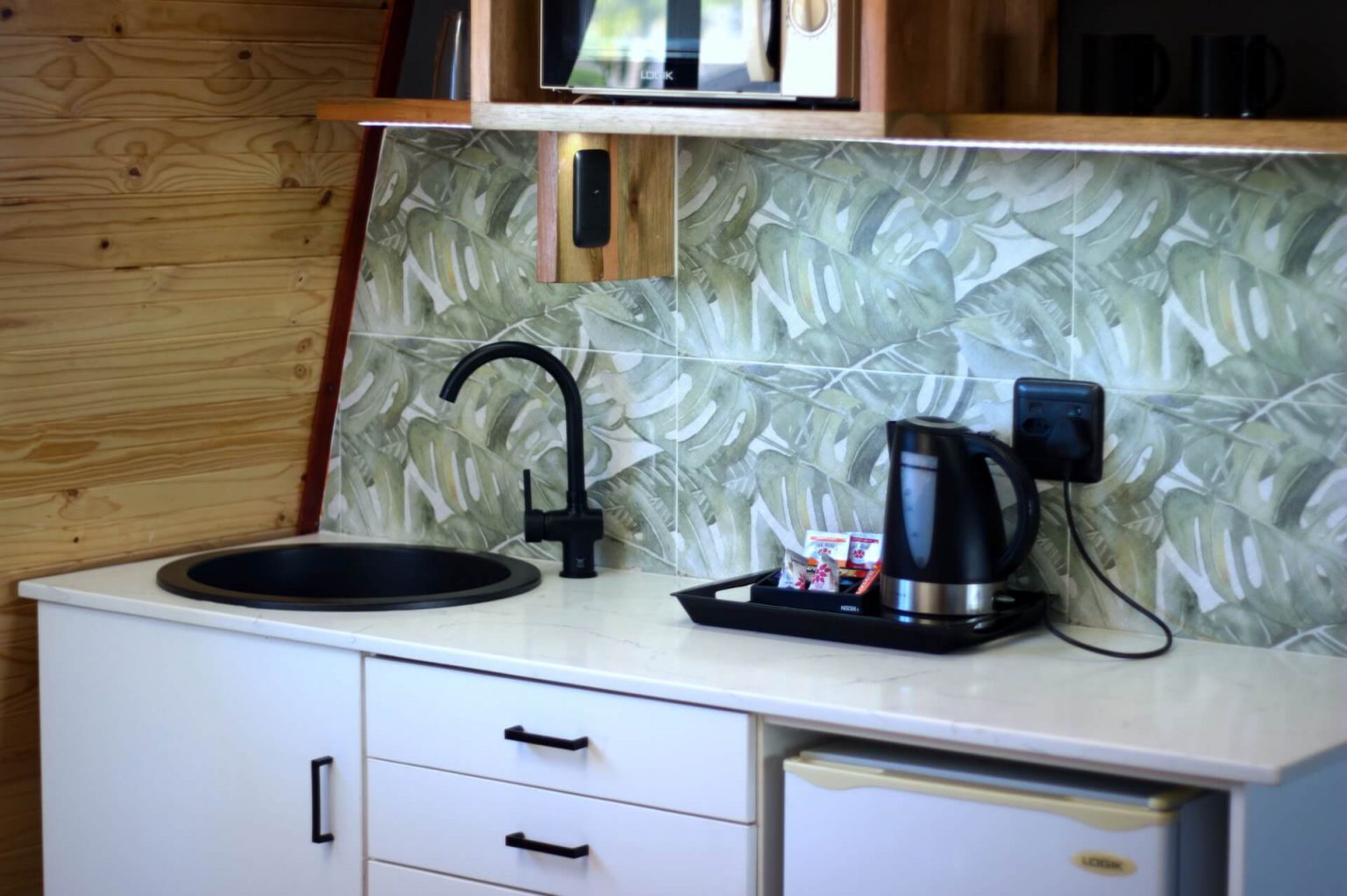 stratfords Guesthouse and accommodation East London-920